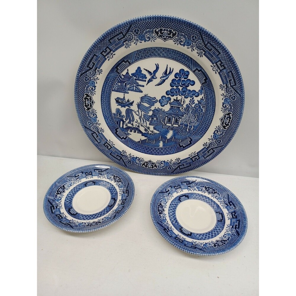 Vtg Blue Willow Churchill England 1 Dinner Plate 2 Saucers 3 Pcs